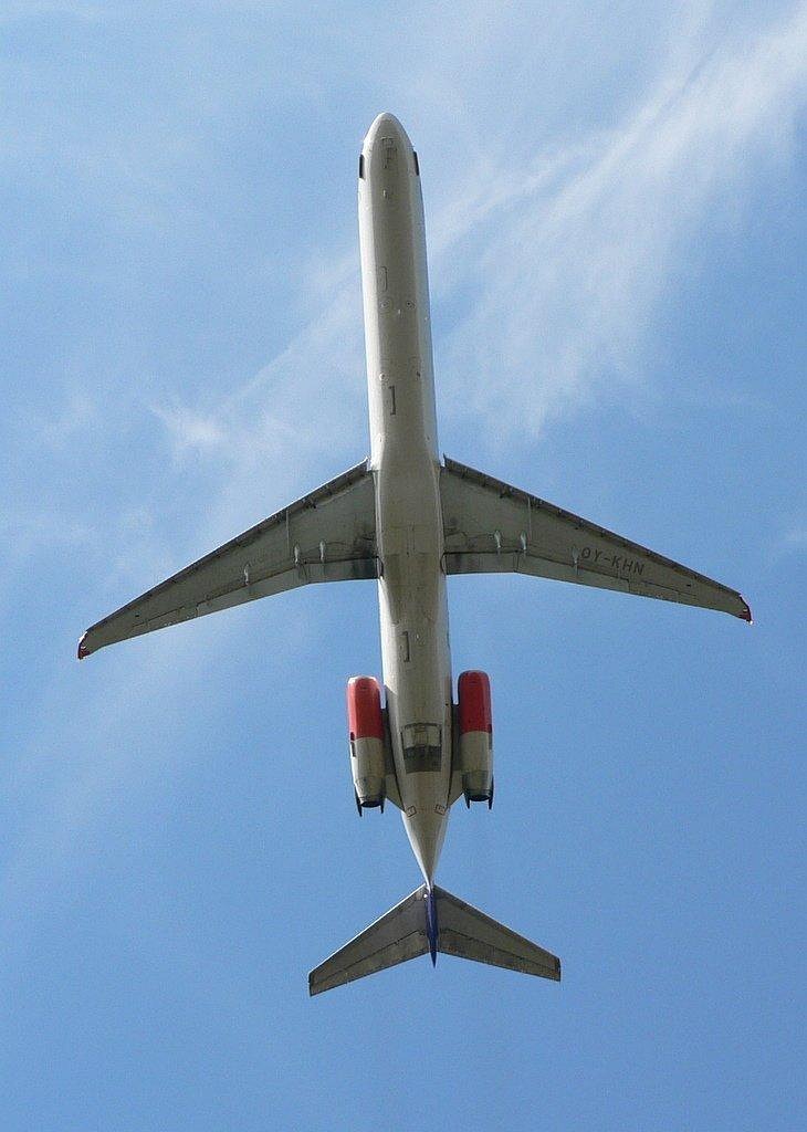 airliner, plane, bottom, begin, landing, passenger traffic, air traffic, transport, to travel, flying, travel